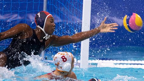  De 2016 Olympische Spelen: Een Waterpolo Triomf voor Filipina Jeannie Sandoval