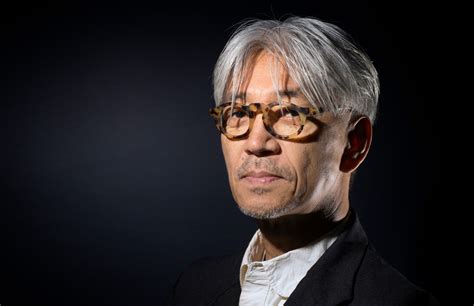  De Revolutionaire Impact van de Supercell - Een Kijkje in het Geniale Brein van Ryuichi Sakamoto